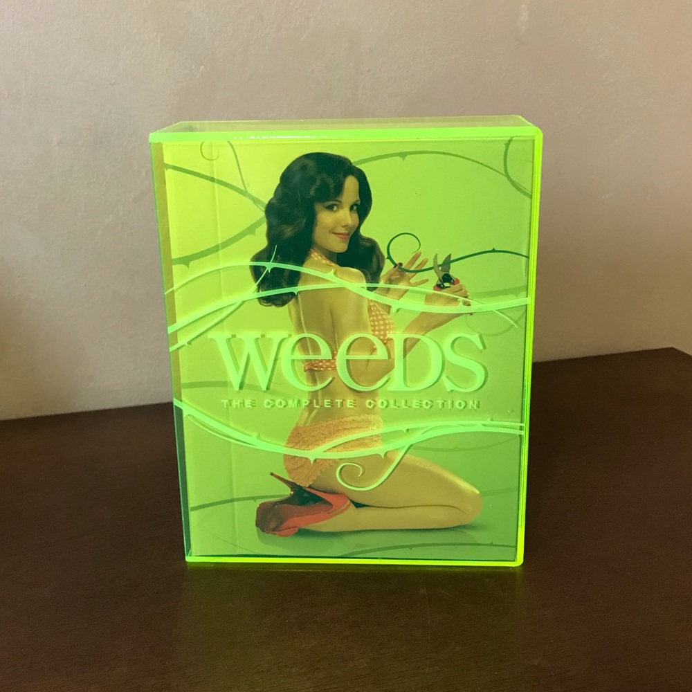 Weeds The Complete Collection DVD Series, Weeds Neon Case